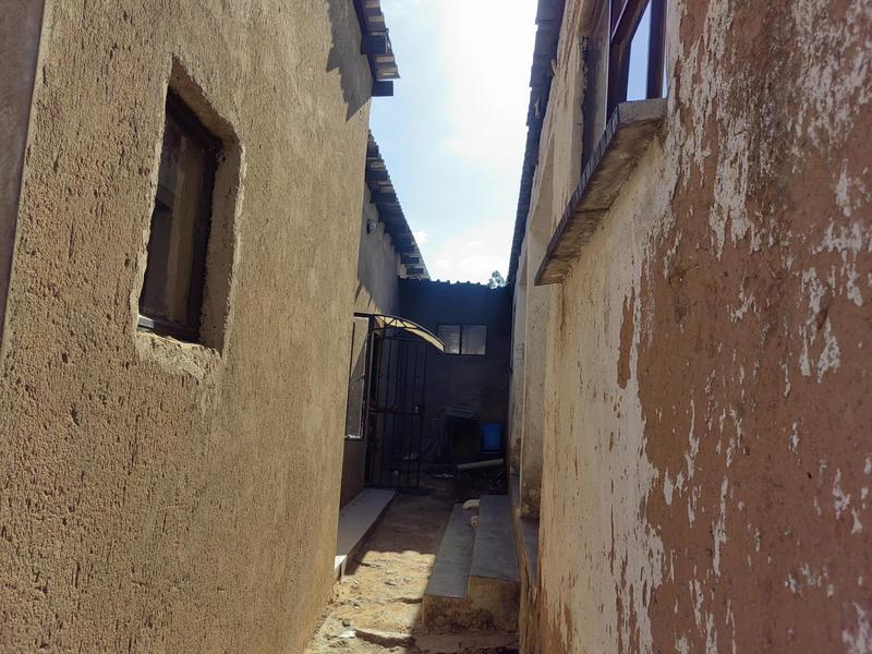 5 Bedroom Property for Sale in Mabopane North West